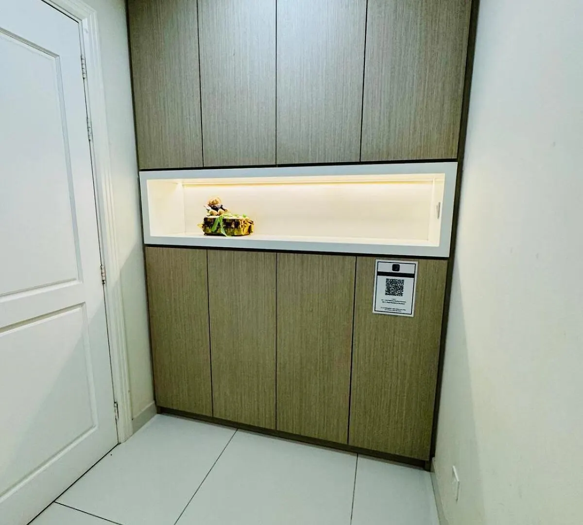 Villa Beautiful 20-Person Villa, Walk To Beach & Market Batu Ferringhi