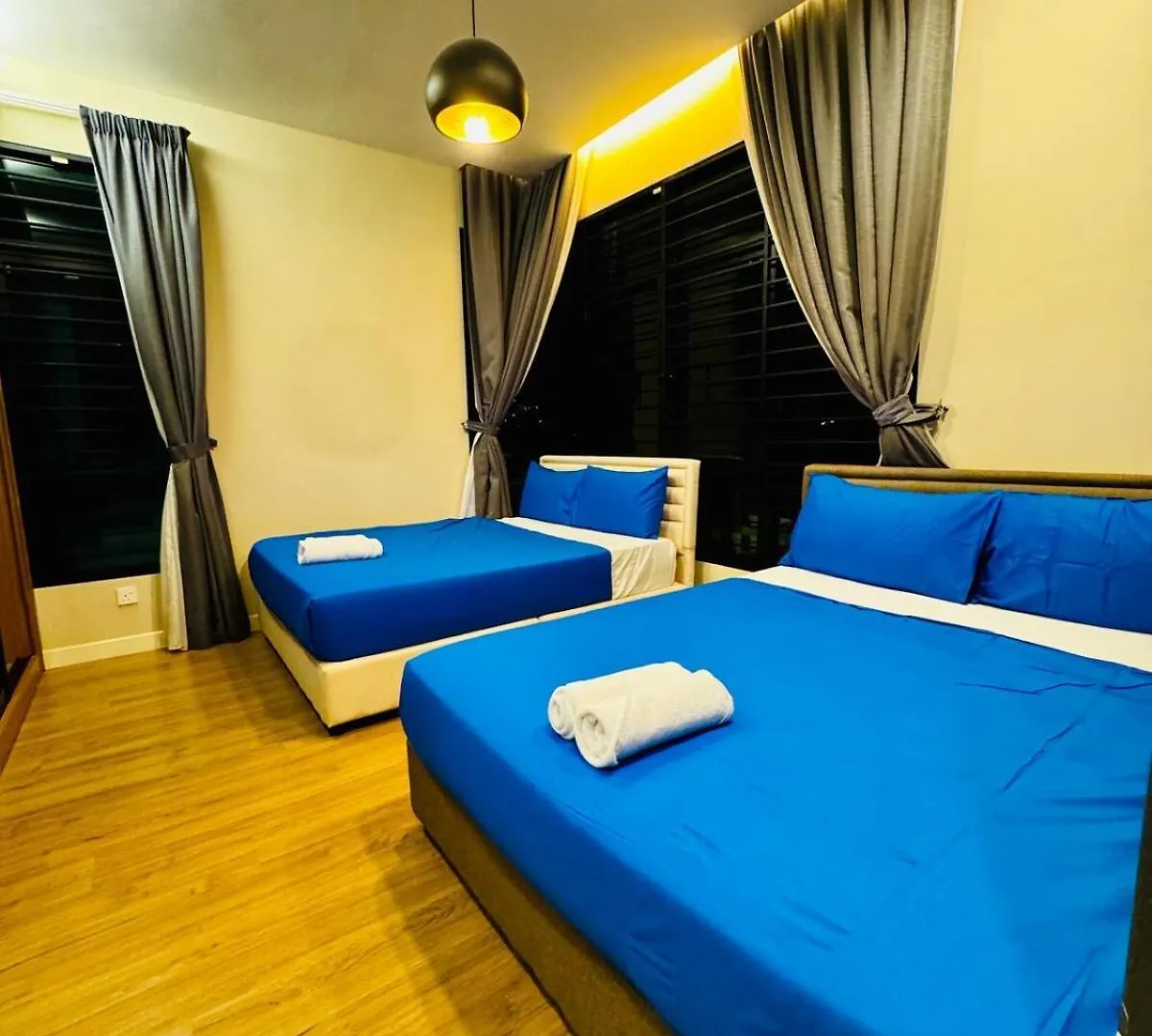 Beautiful 20-Person Villa, Walk To Beach & Market Бату-Ферринги Вилла