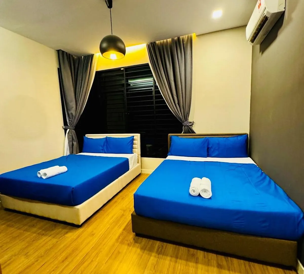 Beautiful 20-Person Villa, Walk To Beach & Market Бату-Ферринги Вилла